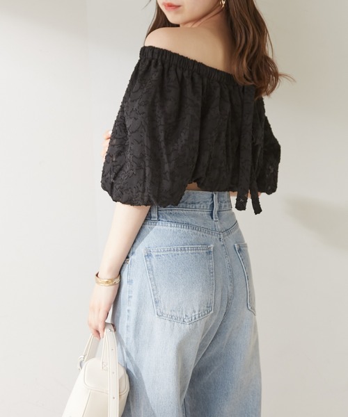 Chico（チコ）の「【新色追加】バックリボンシアーバルーンオフショルブラウス（シャツ/ブラウス・レディース・ブラック系その他2/ホワイト/グリーン系その他5/ブラック/カーキ/ピンク・FREE）」の16枚目の写真