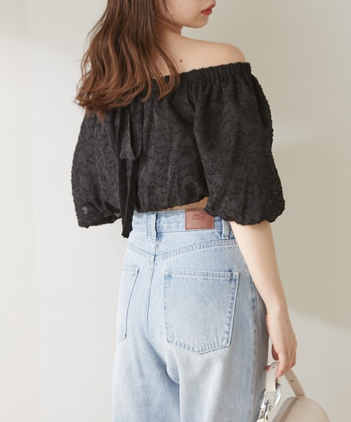 Chico（チコ）の「【新色追加】バックリボンシアーバルーンオフショルブラウス（シャツ/ブラウス・レディース・ブラック系その他2/ホワイト/グリーン系その他5/ブラック/カーキ/ピンク・FREE）」の17枚目の写真