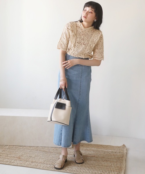 Bab(バブ)の「フリルクロシェブラウス(シャツ/ブラウス・レディース・ブラック/ベージュ/オフホワイト・M)」の4枚目の写真