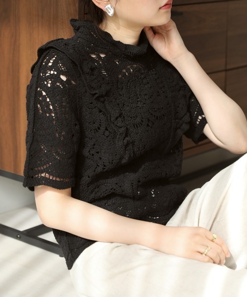 Bab(バブ)の「フリルクロシェブラウス(シャツ/ブラウス・レディース・ブラック/ベージュ/オフホワイト・M)」の12枚目の写真