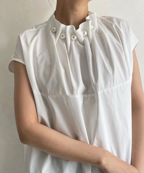 DouDou(ドゥドゥ)の「【WEB限定】BIGパールネック半袖ブラウス(シャツ/ブラウス・レディース・ホワイト/ブラック・FREE)」の6枚目の写真