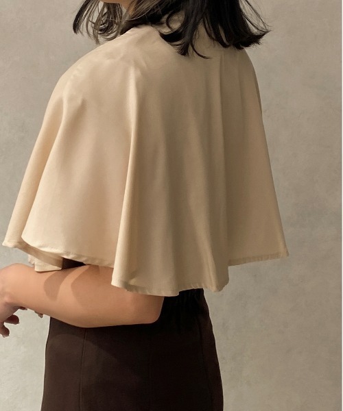 apres jour clair（アプレジュールクレア）の「【apres jour clair】ケープ付フレンチスリーブブラウス【ZOZOTOWN限定アイテム】（シャツ/ブラウス・レディース・ホワイト/ベージュ/アイボリー・フリー/X-LARGE）」の18枚目の写真