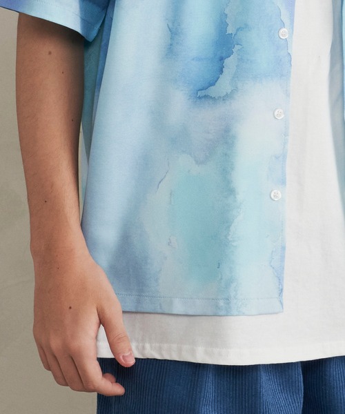 Revo.（レボ）の「Revo. 水彩タッチ アートパターン リラックス