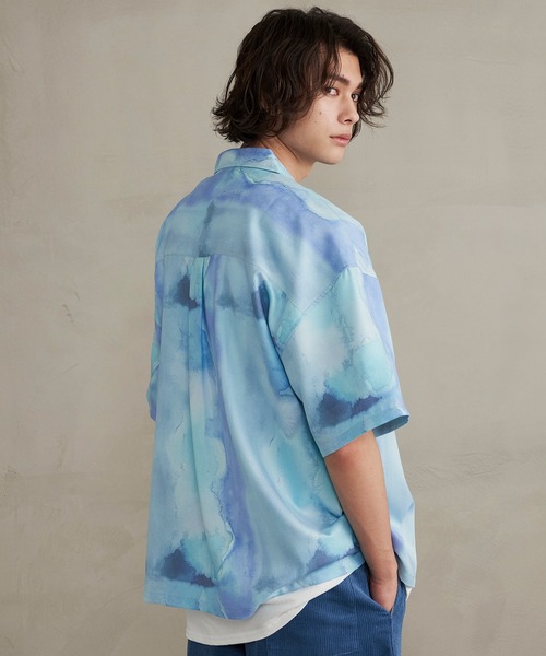 Revo.（レボ）の「Revo. 水彩タッチ アートパターン リラックス