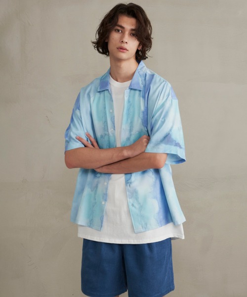 Revo.(レボ)の「Revo. 水彩タッチ アートパターン リラックスフィット 半袖 柄シャツ(シャツ/ブラウス・メンズ・ブルー/パープル/ライム・1/2)」の12枚目の写真