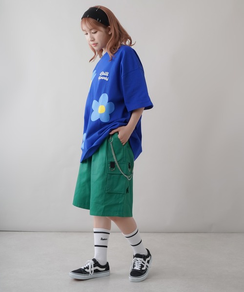 SPINNS(スピンズ)の「ウォレットチェーン付 ツイル ハーフカーゴパンツ(カーゴパンツ・レディース・オフホワイト/カモフラージュ/ブラック/ブルー系その他/グリーン/ブラック系その他/ベージュ・ONESIZE)」の14枚目の写真