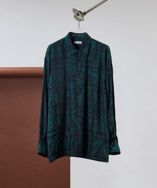 tk.TAKEO KIKUCHI（ティーケータケオキクチ）の「◆ブライトリーフジャカードシャツ（ユニセックスアイテム）（シャツ/ブラウス・メンズ・キャメル/ブラック系3/ダークグリーン系3・02/03/66）」の3枚目の写真