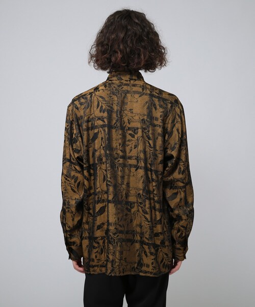 tk.TAKEO KIKUCHI（ティーケータケオキクチ）の「◆ブライトリーフジャカードシャツ（ユニセックスアイテム）（シャツ/ブラウス・メンズ・キャメル/ブラック系3/ダークグリーン系3・02/03/66）」の7枚目の写真