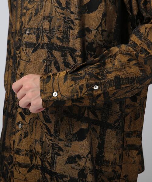 tk.TAKEO KIKUCHI（ティーケータケオキクチ）の「◆ブライトリーフジャカードシャツ（ユニセックスアイテム）（シャツ/ブラウス・メンズ・キャメル/ブラック系3/ダークグリーン系3・02/03/66）」の9枚目の写真