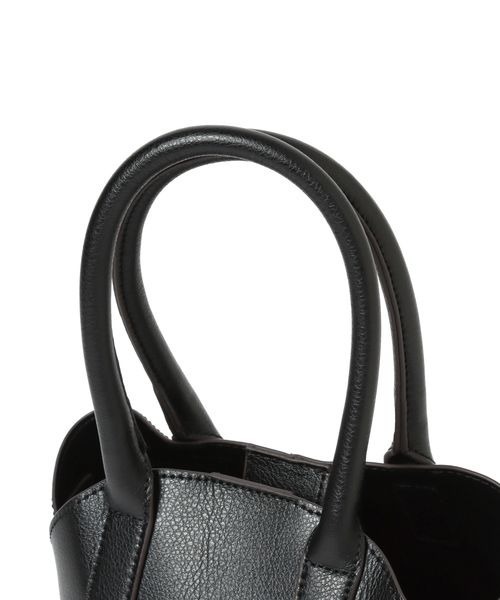 mysty woman(ミスティウーマン)の「2WAYショルダーBAG 126276(ショルダーバッグ・レディース・ブラック/アイボリー・FREE)」の18枚目の写真