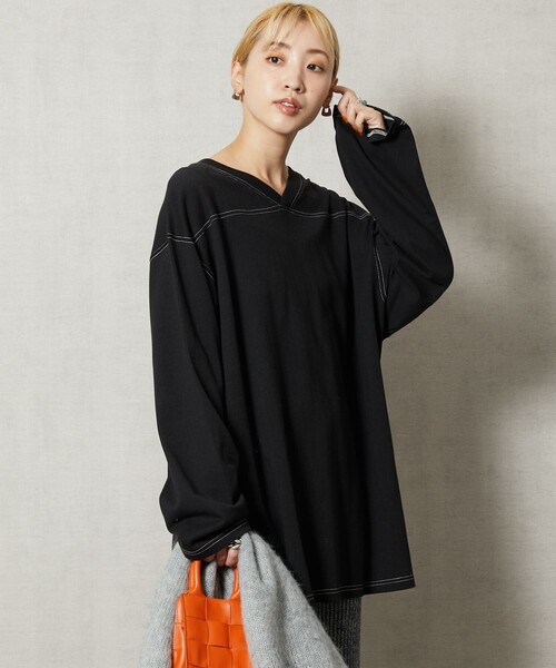 FREAK'S STORE(フリークスストア)の「【WEB限定】配色フットボールTシャツ(Tシャツ/カットソー・レディース・オフホワイト/グレー/ブラック/ライトピンク・フリ-)」の3枚目の写真