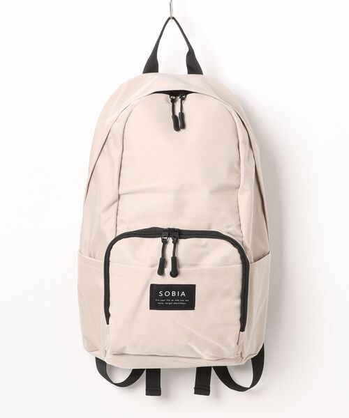 LBC（エルビーシー）の「撥水ナイロンリュック（バックパック/リュック・レディース・チャコールグレー/ブラック/プラム/オリーブ/ベージュ/ブルー・FREE）」の3枚目の写真