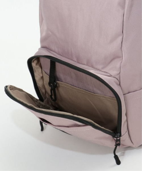 LBC（エルビーシー）の「撥水ナイロンリュック（バックパック/リュック・レディース・チャコールグレー/ブラック/プラム/オリーブ/ベージュ/ブルー・FREE）」の15枚目の写真