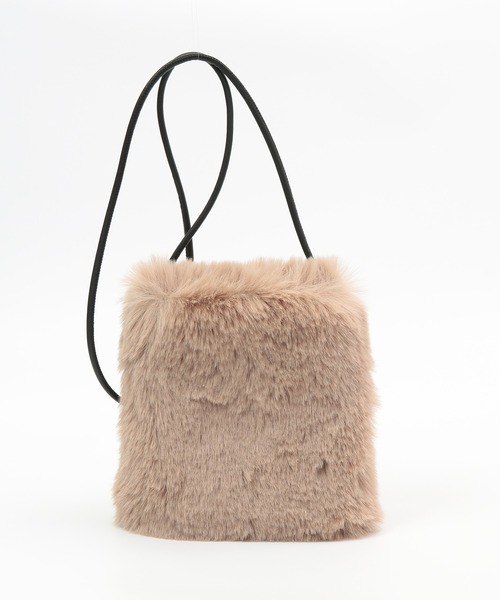 Honeys（ハニーズ）の「エコファーショルダーＢａｇ（ショルダーバッグ・レディース・ベージュ/グレー/アイボリー/モカ・FREE）」の7枚目の写真