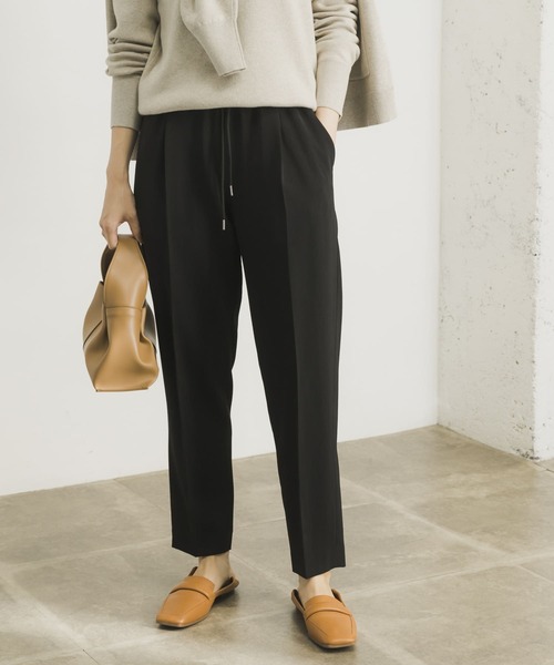 URBAN RESEARCH(アーバンリサーチ)の「ツイルドロストテーパードパンツ(その他パンツ・レディース・ブラック/ベージュ/カーキ・38/36/34)」の4枚目の写真