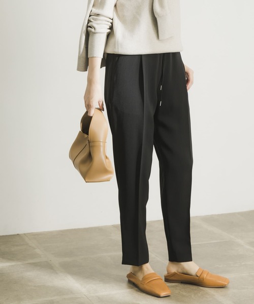 URBAN RESEARCH(アーバンリサーチ)の「ツイルドロストテーパードパンツ(その他パンツ・レディース・ブラック/ベージュ/カーキ・38/36/34)」の8枚目の写真