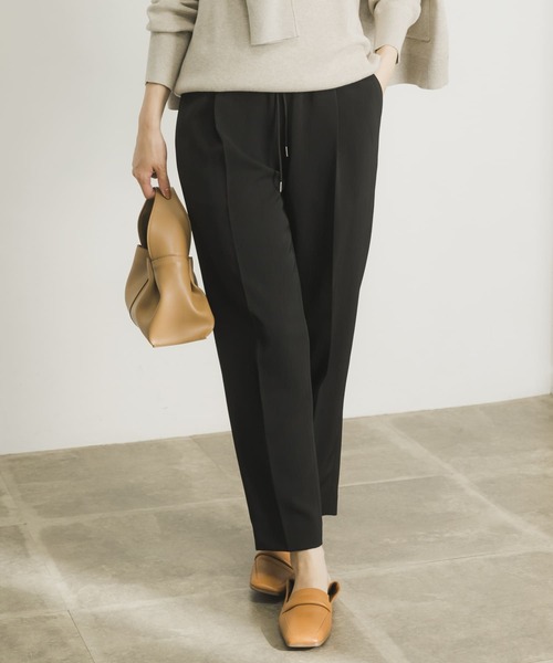 URBAN RESEARCH(アーバンリサーチ)の「ツイルドロストテーパードパンツ(その他パンツ・レディース・ブラック/ベージュ/カーキ・38/36/34)」の7枚目の写真