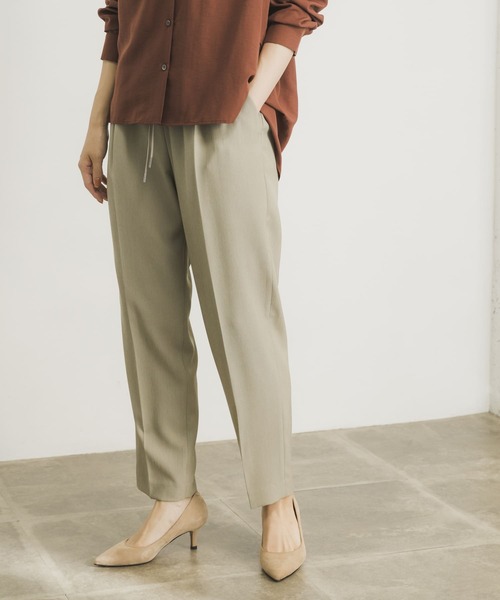 URBAN RESEARCH(アーバンリサーチ)の「ツイルドロストテーパードパンツ(その他パンツ・レディース・ブラック/ベージュ/カーキ・38/36/34)」の17枚目の写真