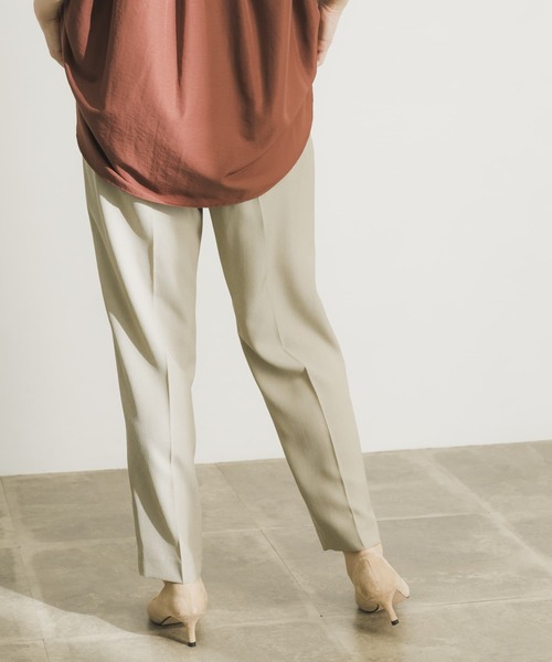 URBAN RESEARCH(アーバンリサーチ)の「ツイルドロストテーパードパンツ(その他パンツ・レディース・ブラック/ベージュ/カーキ・38/36/34)」の21枚目の写真