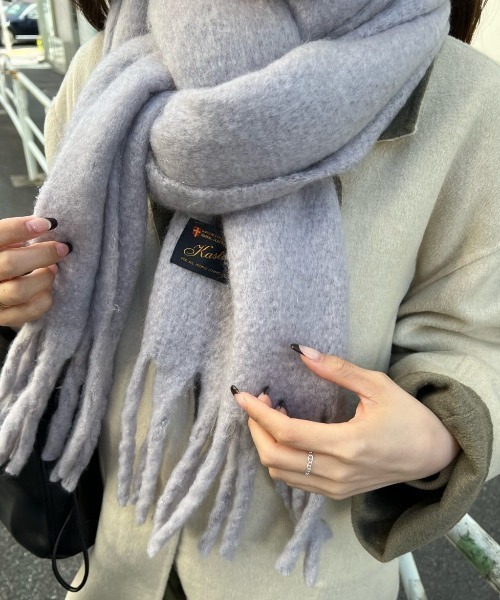 Kastane(カスタネ)の「【新色追加】太フリンジストール/マフラー(マフラー・レディース・モカ/ピンク/アイボリー/パープル/サックスブルー・FREE)」の19枚目の写真