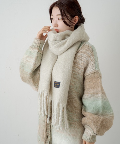 Kastane(カスタネ)の「【新色追加】太フリンジストール/マフラー(マフラー・レディース・モカ/ピンク/アイボリー/パープル/サックスブルー・FREE)」の13枚目の写真