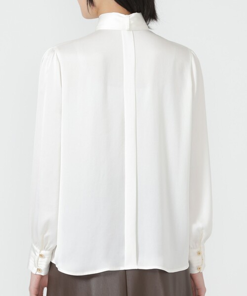 LOVELESS（ラブレス）の「ワイドボウ タックブラウス（シャツ/ブラウス・レディース・ネイビー/オフホワイト/ライトベージュ/グリーン系その他3・36/34）」の11枚目の写真