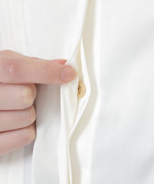 LOVELESS（ラブレス）の「ワイドボウ タックブラウス（シャツ/ブラウス・レディース・ネイビー/オフホワイト/ライトベージュ/グリーン系その他3・36/34）」の9枚目の写真