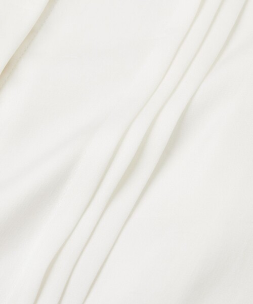 LOVELESS（ラブレス）の「ワイドボウ タックブラウス（シャツ/ブラウス・レディース・ネイビー/オフホワイト/ライトベージュ/グリーン系その他3・36/34）」の6枚目の写真