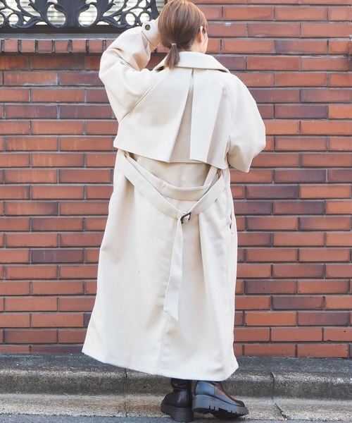 tiptop（ティップトップ）の「【web限定アイテム】アレンジカラーロングトレンチコート（トレンチコート・レディース・ブラウン/ブラック/アイボリー/チャコールグレー・M/L）」の5枚目の写真