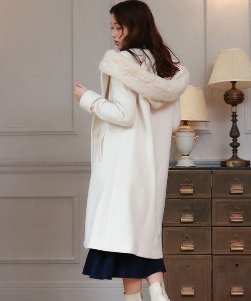 美品 Astrid Andersenファー付 パーカー オーバーサイズコート M 美品 Astrid Andersenファー付 パーカー オーバーサイズコート M