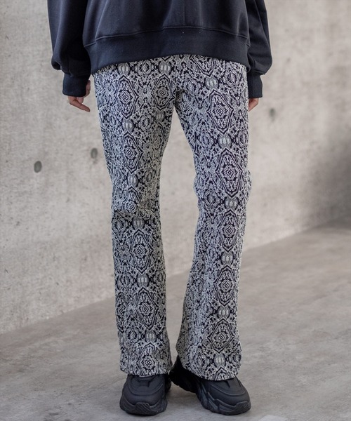 clear(クリア)の「ジャガードカットフレアパンツ(その他パンツ・レディース・ブラック/ブラウン・F)」の2枚目の写真