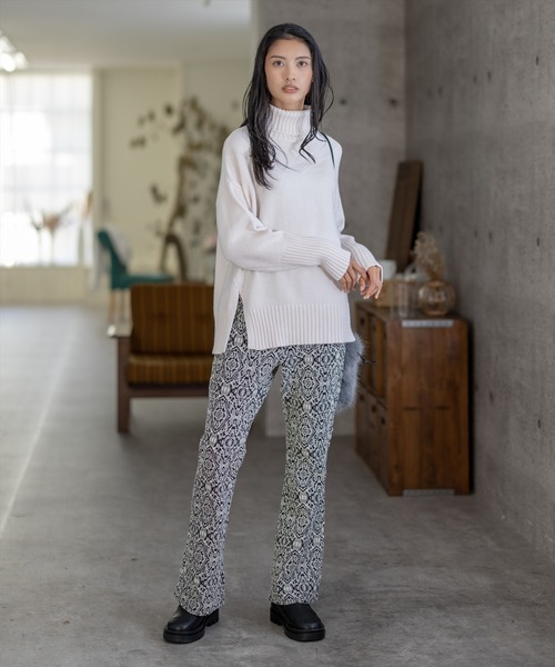 clear(クリア)の「ジャガードカットフレアパンツ(その他パンツ・レディース・ブラック/ブラウン・F)」の11枚目の写真