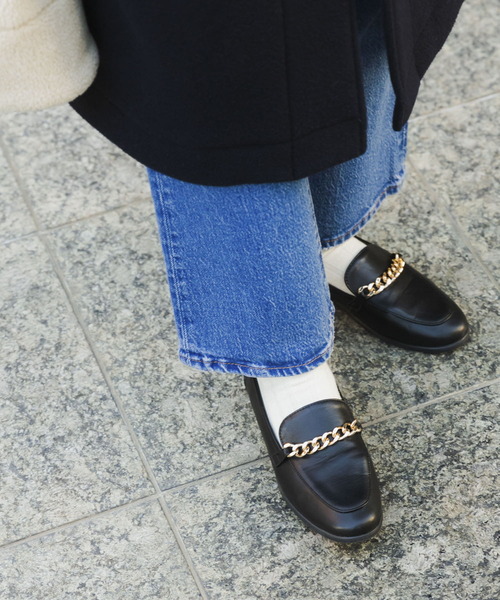 URBAN RESEARCH（アーバンリサーチ）の「チェーンローファー（ローファー・レディース・ブラック/ブラウン・38/36/37）」の2枚目の写真