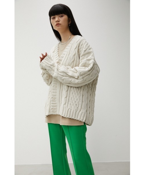 AZUL by moussy（アズールバイマウジー）の「CHENILLE CABLE CARDIGAN/シェニールケーブルカーディガン（カーディガン/ボレロ・メンズ・ベージュ/グレー/アイボリー/ブルー/ブラック・FREE）」の7枚目の写真
