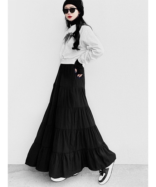 LVEU.（ラブユ.）の「Tiered maxi skirt / ティアードマキシスカート(Ai select)（スカート・レディース・ブラック・FREE）」の4枚目の写真