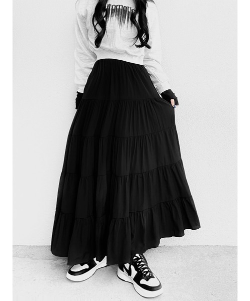 LVEU.（ラブユ.）の「Tiered maxi skirt / ティアードマキシスカート(Ai select)（スカート・レディース・ブラック・FREE）」の6枚目の写真