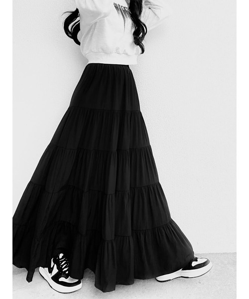 LVEU.（ラブユ.）の「Tiered maxi skirt / ティアードマキシスカート(Ai select)（スカート・レディース・ブラック・FREE）」の7枚目の写真