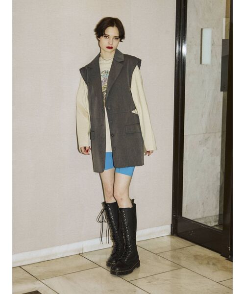 jouetie（ジュエティ）の「カットアウトテーラードベスト【ジレ】（ベスト・レディース・ネイビー/ピンク/グレー・MEDIUM）」の5枚目の写真