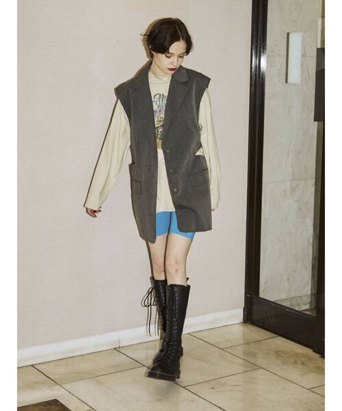 jouetie（ジュエティ）の「カットアウトテーラードベスト【ジレ】（ベスト・レディース・ネイビー/ピンク/グレー・MEDIUM）」の6枚目の写真