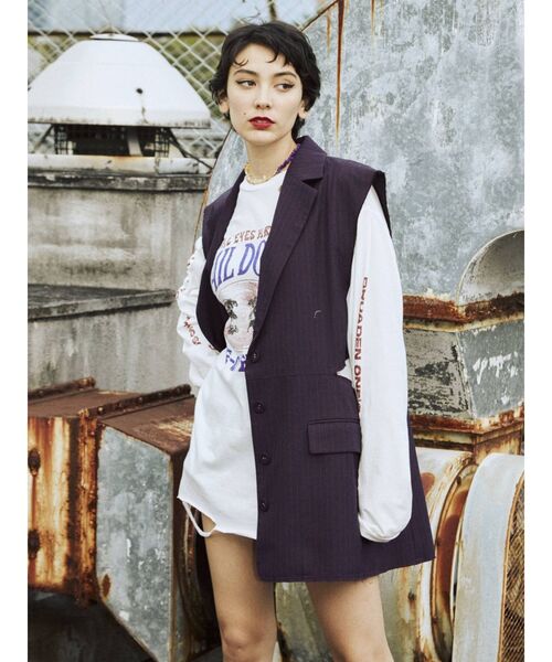 jouetie（ジュエティ）の「カットアウトテーラードベスト【ジレ】（ベスト・レディース・ネイビー/ピンク/グレー・MEDIUM）」の10枚目の写真