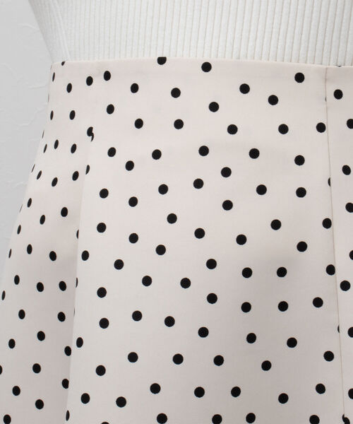 NOLLEY’S（ノーリーズ）の「グログランフレアスカート（スカート・レディース・ホワイト系その他4/ブラック系その他3・36/38）」の16枚目の写真