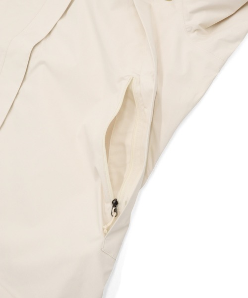 THE NORTH FACE(ザノースフェイス)の「ザノースフェイス レディース マウンテンジャケット アウター(マウンテンパーカー・レディース・ブラック/ベージュ/カーキ/グリーン系その他/グレー/ベージュ系その他/ネイビー・S/M/L)」の15枚目の写真