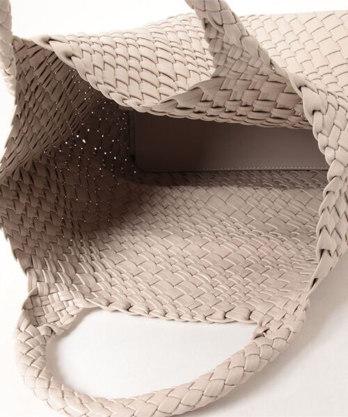 Shiraleah（シャラレア）の「【KATHARINE ROSS】Shiraleah PUレザー編み込みトートバッグ（トートバッグ・レディース・アイボリー・MEDIUM）」の5枚目の写真