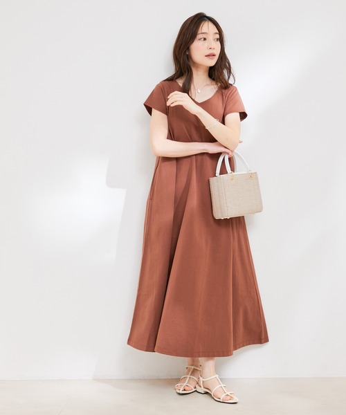 Juze(ジュゼ)の「ボーンアンクルストラップフラットサンダル(サンダル・レディース・ホワイト/ブラック/グリーン・S/M/L)」の6枚目の写真