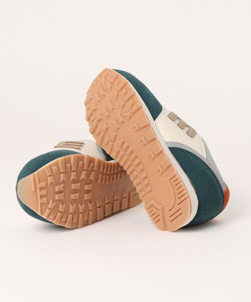 moz（モズ）の「【MOZ】カジュアルロゴスニーカー（スニーカー・レディース・アイボリー/ネイビー/グリーン/パープル/カーキ/ダークブラウン/グレー/ベージュ・22.5cm/23.0cm/23.5cm/24.0cm/24.5cm/25.0cm）」の11枚目の写真