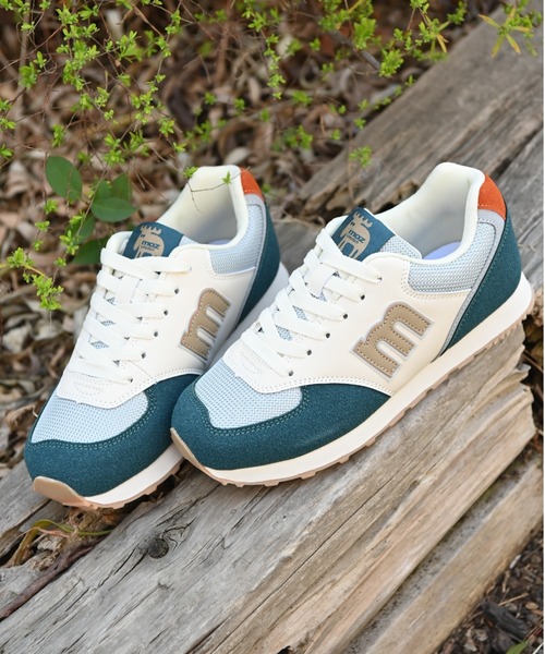 moz（モズ）の「【MOZ】カジュアルロゴスニーカー（スニーカー・レディース・アイボリー/ネイビー/グリーン/パープル/カーキ/ダークブラウン/グレー/ベージュ・22.5cm/23.0cm/23.5cm/24.0cm/24.5cm/25.0cm）」の6枚目の写真