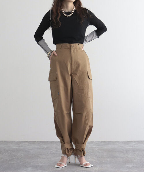 GEVACO（ゲバコ）の「【GEVACO/ゲバコ】リップストップカーゴパンツ（カーゴパンツ・レディース・ベージュ/カーキ・38/36）」の2枚目の写真