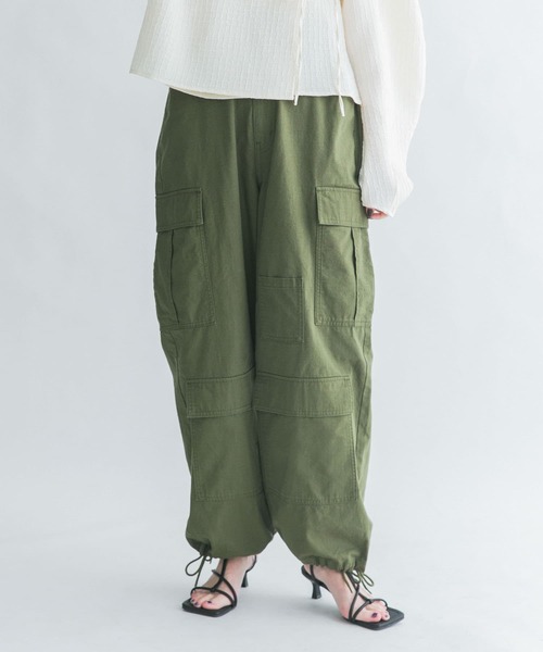 KBF（ケイビーエフ）の「ポケットディティールカーゴパンツ（その他パンツ・レディース・ネイビー/オフホワイト/カーキ・ONE）」の6枚目の写真