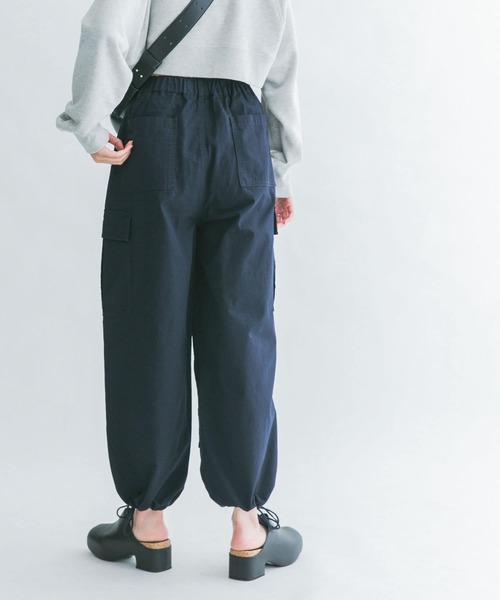 KBF（ケイビーエフ）の「ポケットディティールカーゴパンツ（その他パンツ・レディース・ネイビー/オフホワイト/カーキ・ONE）」の21枚目の写真