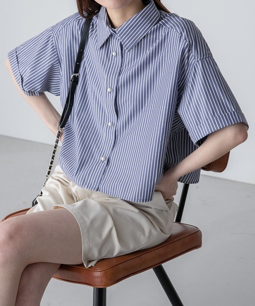 BONLECILL（ボンルシール）の「パールボタンクロップドレギュラーカラー半袖シャツ（シャツ/ブラウス・レディース・オフホワイト/ブルー/ネイビー系/ブラック系/ピンク/ブラック系2/オレンジ/ブラック系1・FREE）」の15枚目の写真